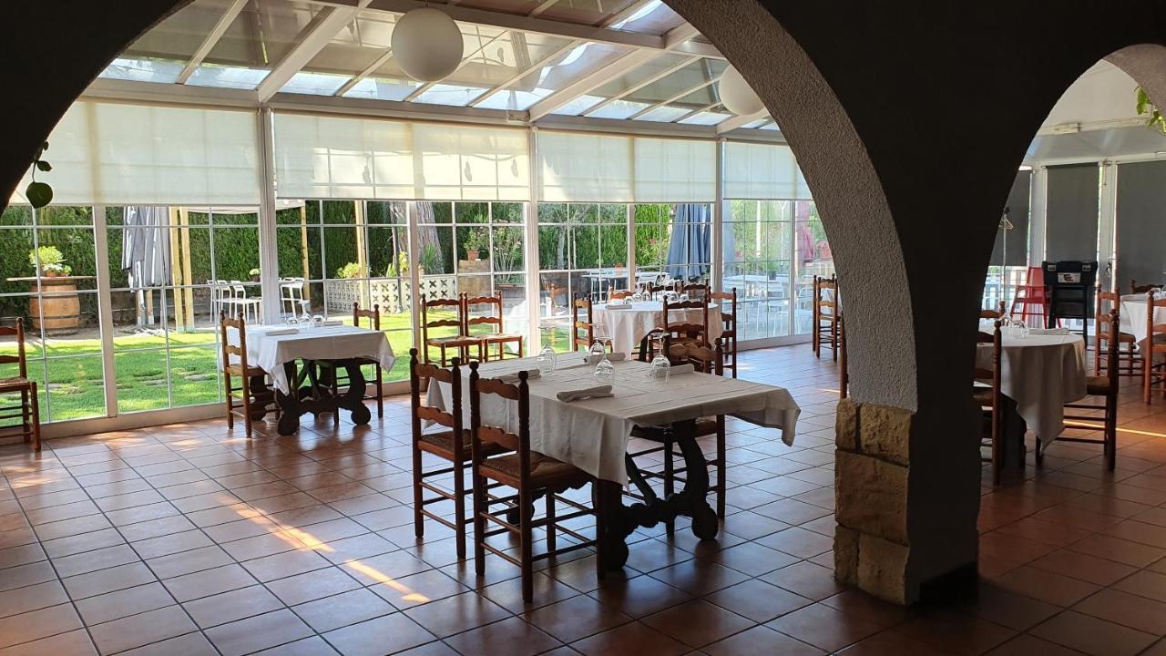 Hotel Restaurant El Bosc Banyeres del Penedes Екстер'єр фото