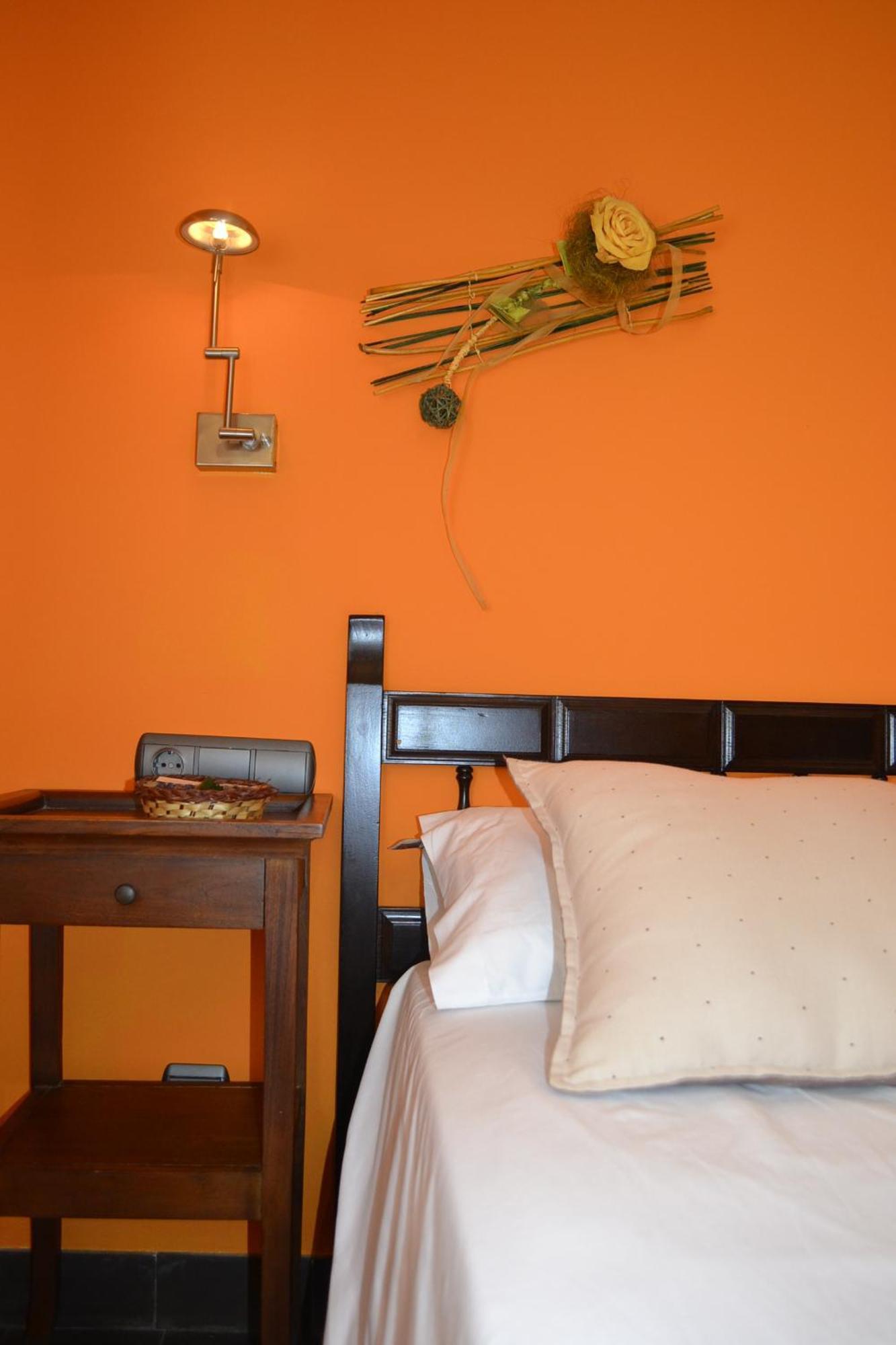 Hotel Restaurant El Bosc Banyeres del Penedes Номер фото
