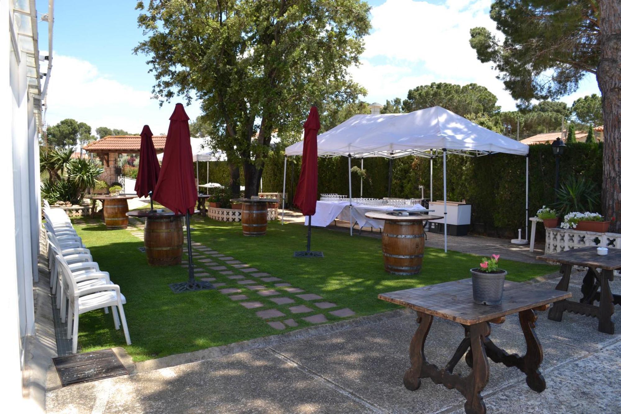 Hotel Restaurant El Bosc Banyeres del Penedes Номер фото