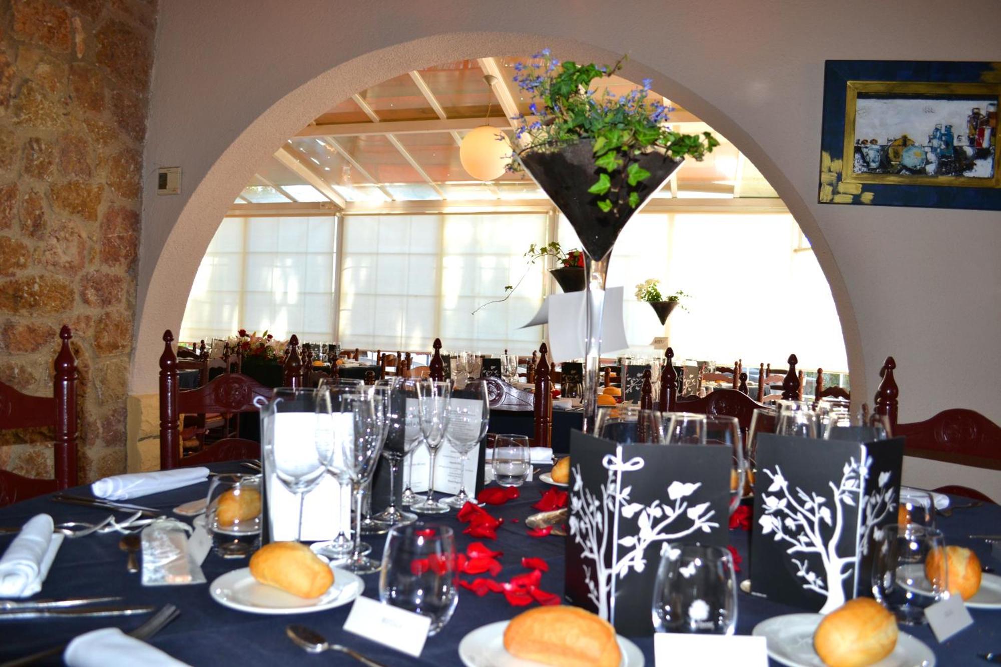 Hotel Restaurant El Bosc Banyeres del Penedes Номер фото
