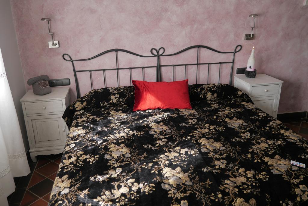 Hotel Restaurant El Bosc Banyeres del Penedes Екстер'єр фото