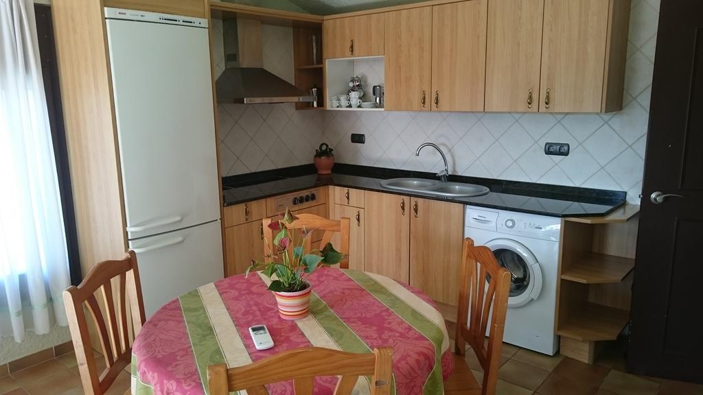 Hotel Restaurant El Bosc Banyeres del Penedes Екстер'єр фото